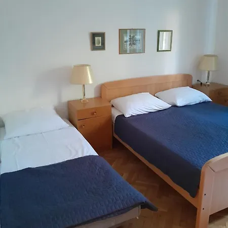 Apartment Apartments Vesna