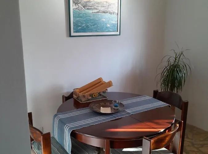 Apartman Vesna Pag Town